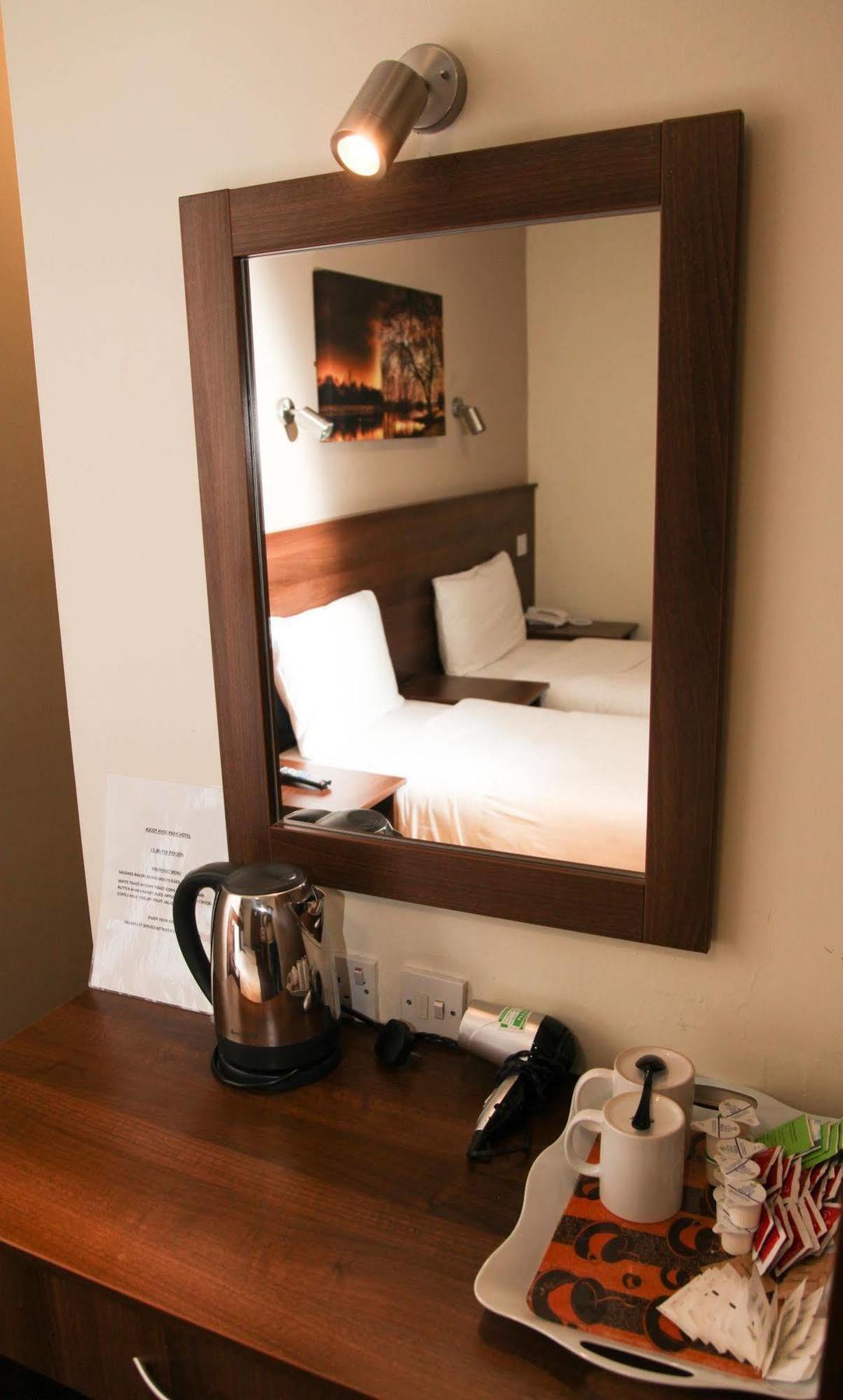 44 Craven Road Apartament Londra