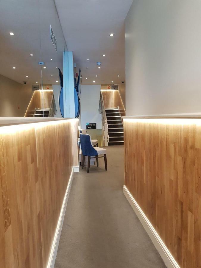 Apartament 44 Craven Road Londra